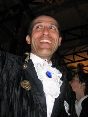 mbnun108.jpg