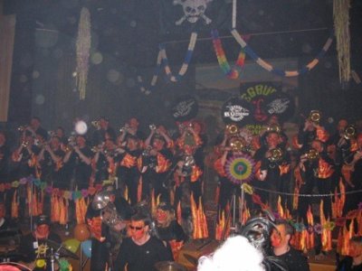 mbnun079.jpg