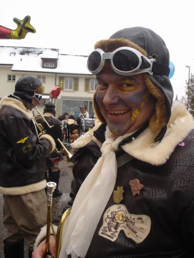 mini-Umzug B`bach 2010 (Therwil) 012.jpg
