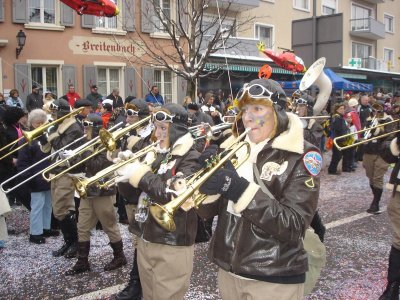 mini-Umzug B`bach 2010 (Therwil) 028.jpg