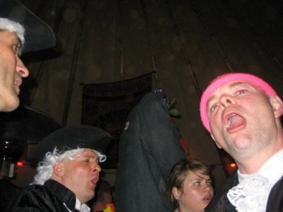 mbnun156.jpg