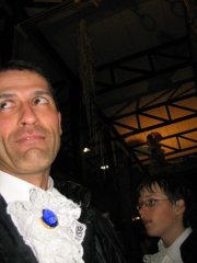 mbnun107.jpg