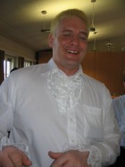 UzNun002.jpg
